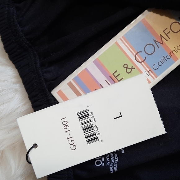 YOUNG USA Boutique fringe shoulder Black Fitted  NWT Romper - Picture 5 of 5